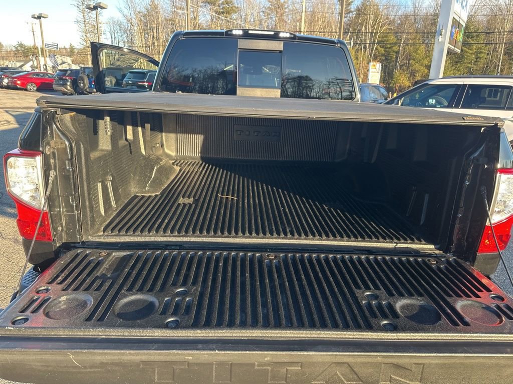 Used 2019 Nissan Titan SV w/ SV Convenience Package image 30