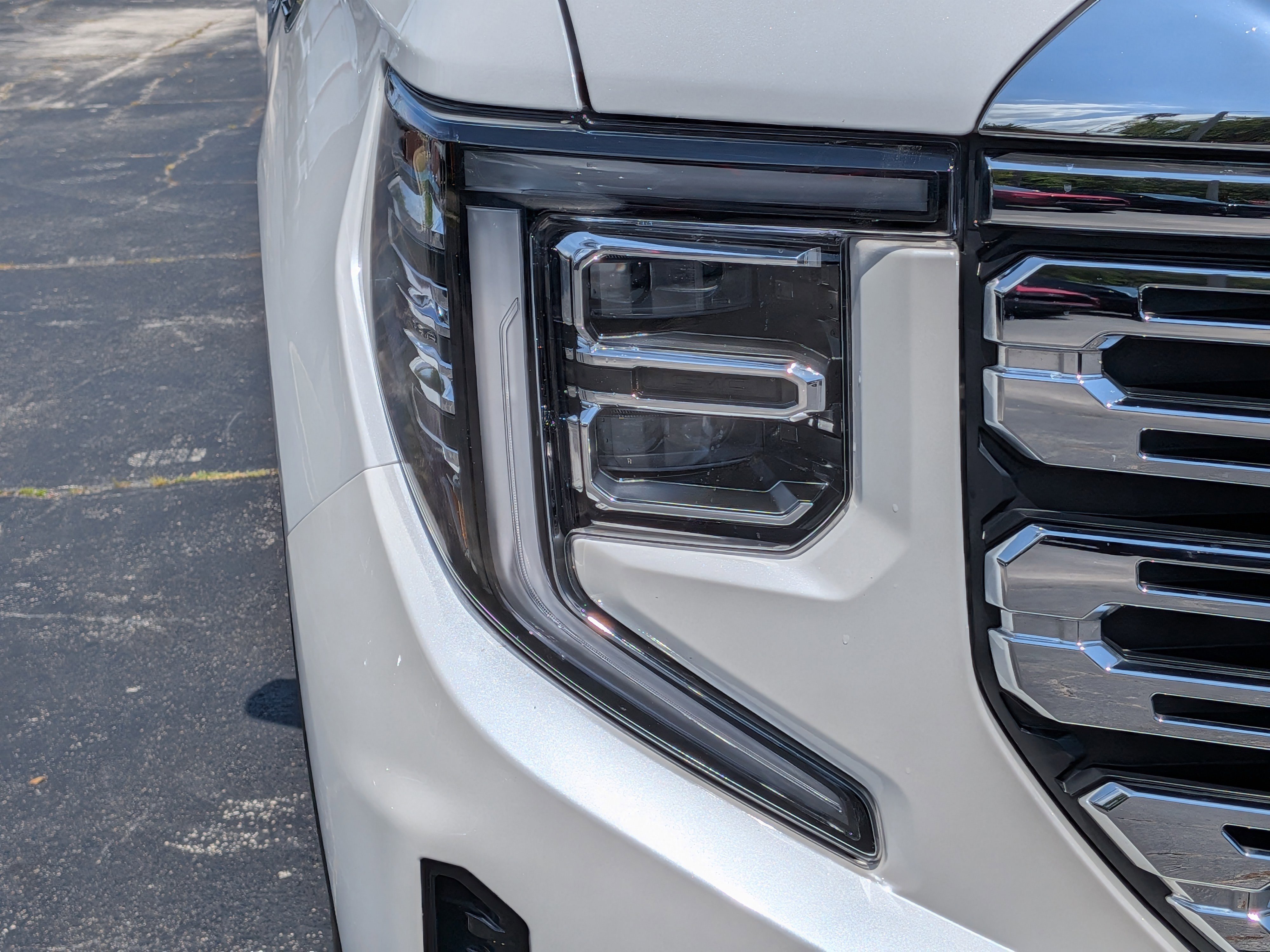 Certified 2024 GMC Sierra 1500 Denali w/ Denali Reserve Package AWD/4WD image 10