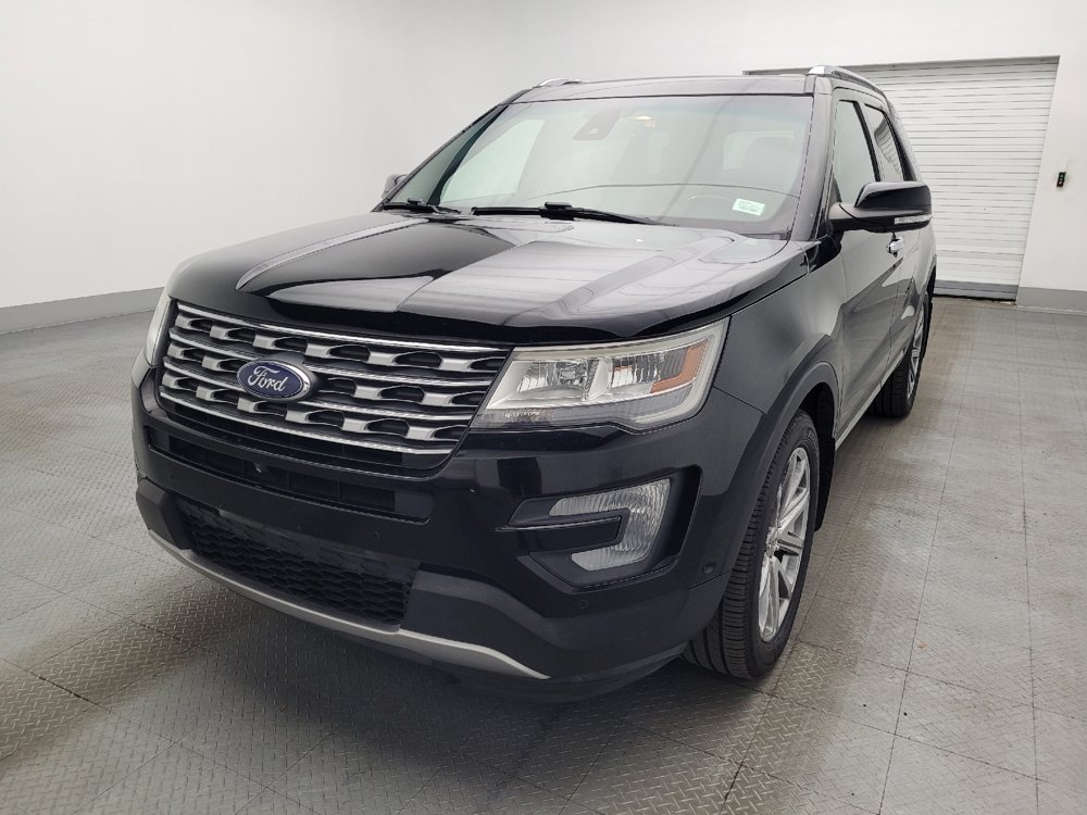 Used 2017 Ford Explorer Limited w/ Equipment Group 301A AWD/4WD image 15
