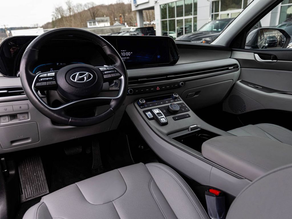 Used 2025 Hyundai Palisade SEL image 16