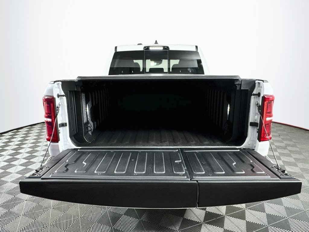 Used 2026 RAM 1500 Limited AWD/4WD image 28