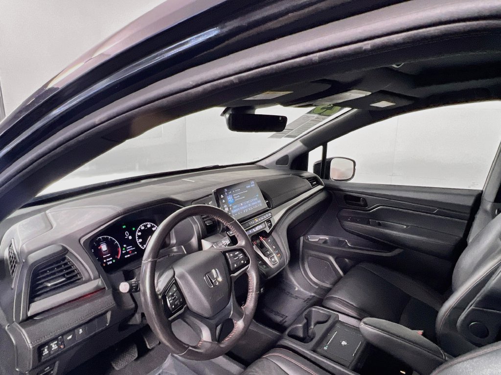 Used 2025 Honda Odyssey Sport-L image 27