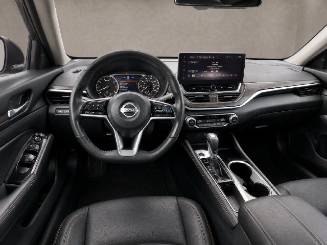 Used 2024 Nissan Altima 2.5 SL FWD image 12