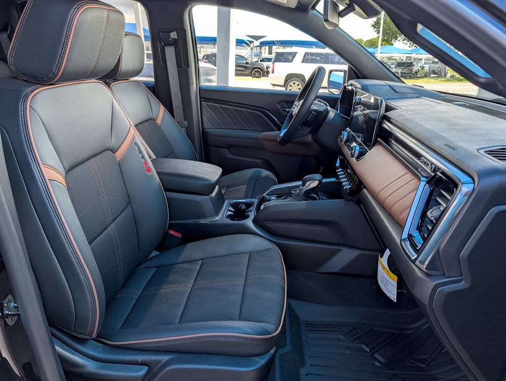 New 2026 GMC Canyon AT4 AWD/4WD image 31