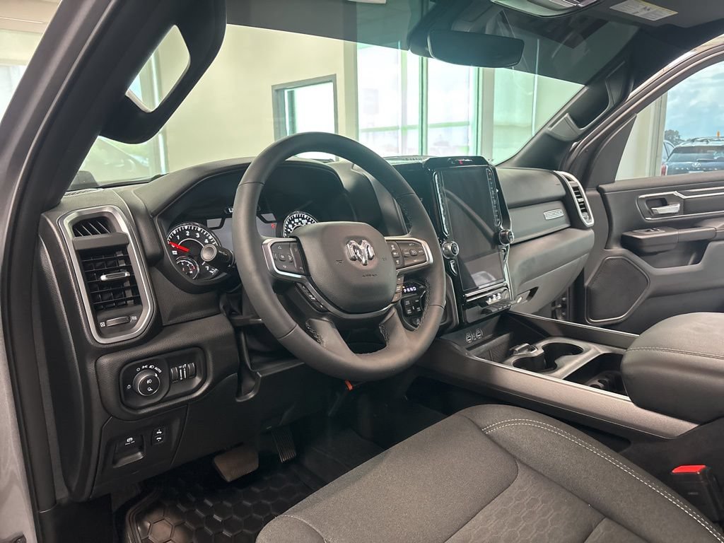 Used 2025 RAM 1500 Big Horn AWD/4WD image 14