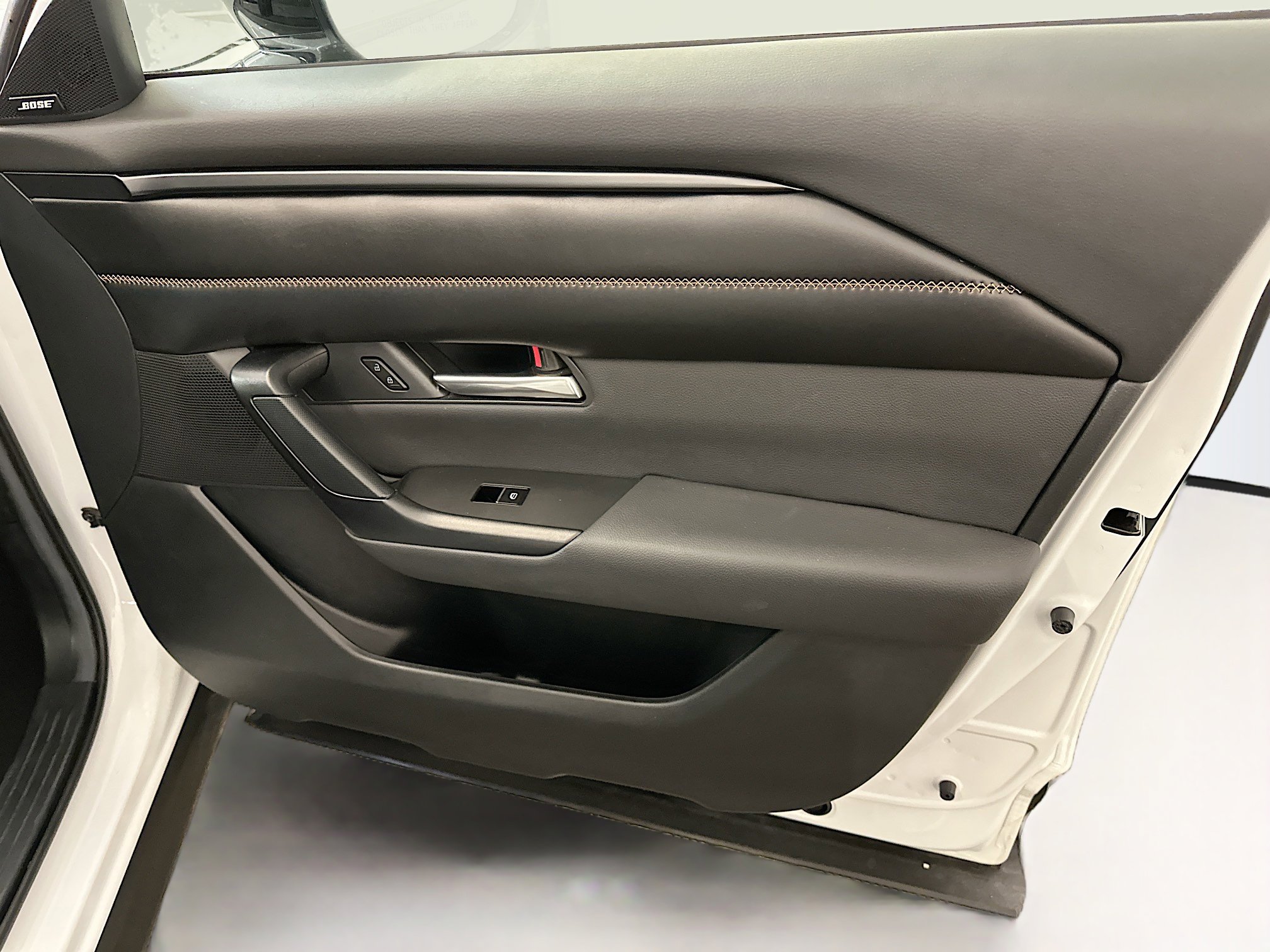 Used 2025 MAZDA CX-50 AWD 2.5 S w/ Premium Plus Pkg image 35