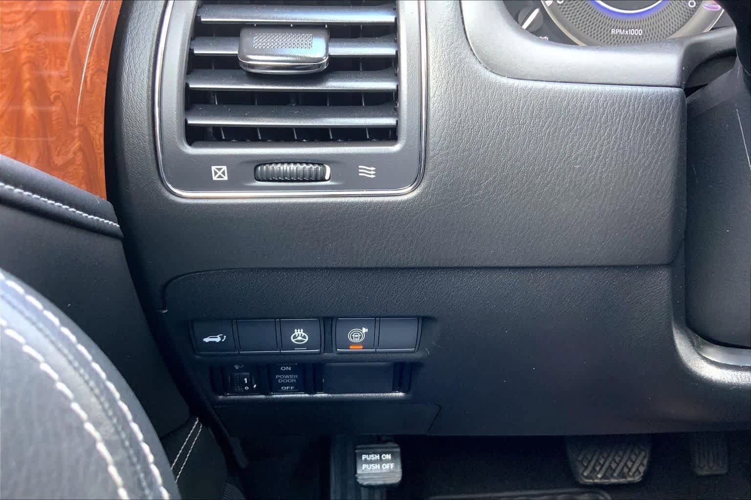 Used 2019 INFINITI QX80 Luxe w/ Proassist Package image 36
