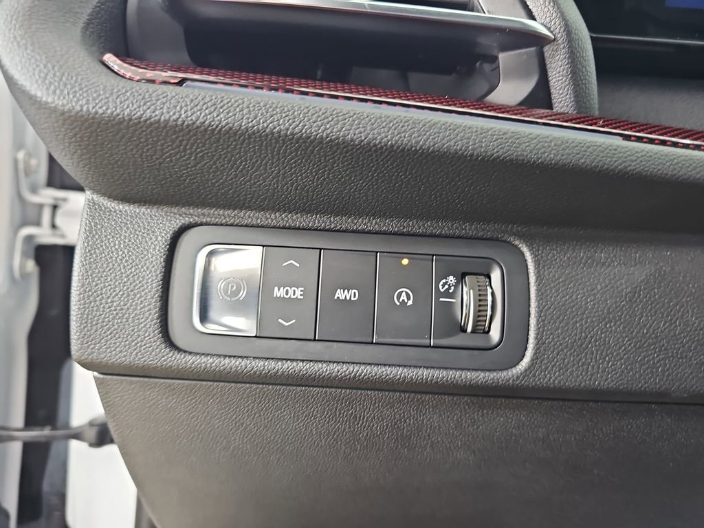 Used 2024 Chevrolet Traverse Z71 w/ Enhanced Driving Package image 33