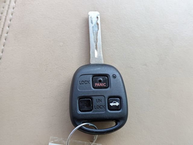 Used 2005 Lexus ES 330 image 32