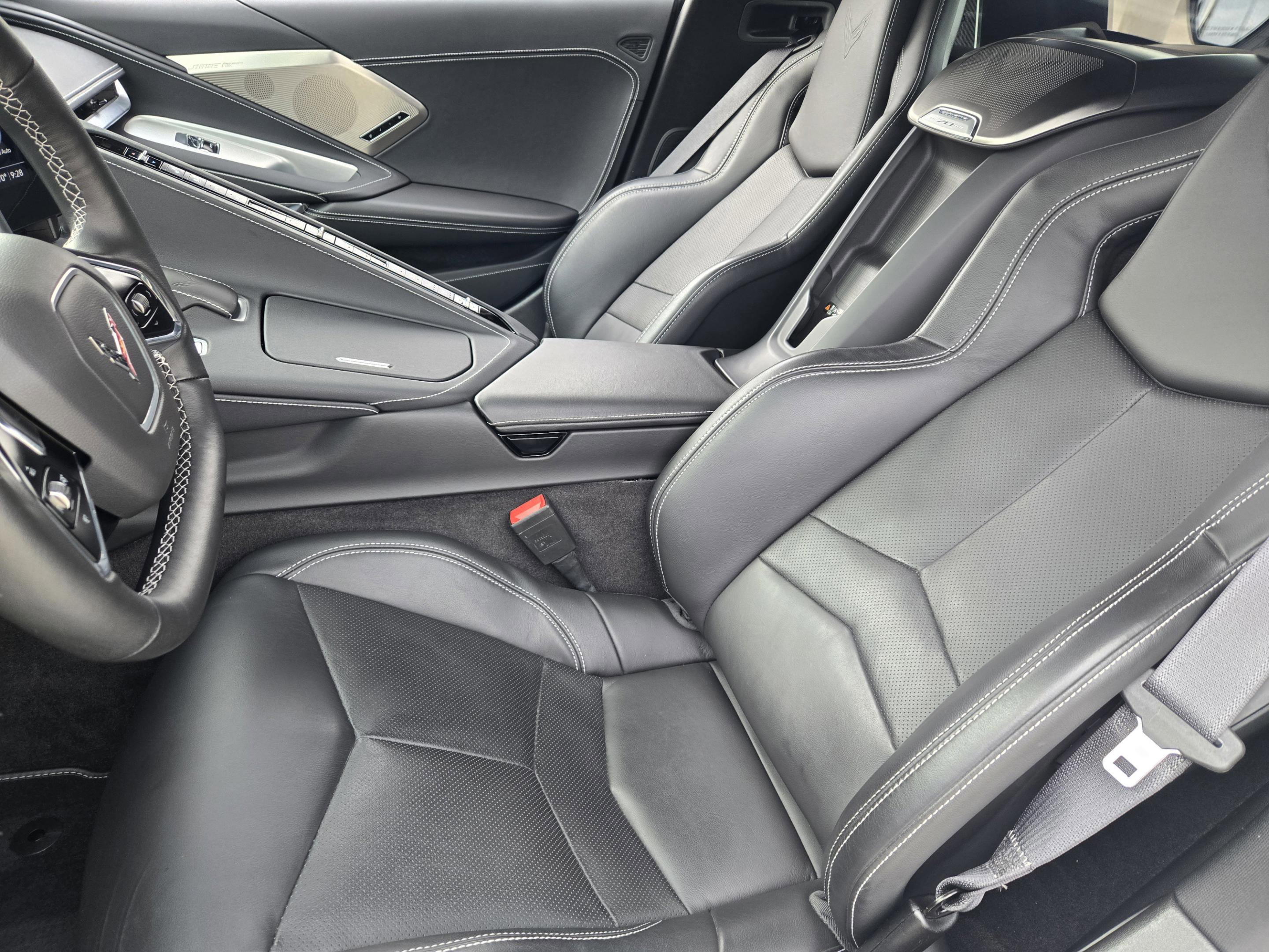 Used 2023 Chevrolet Corvette Stingray Preferred Cpe w/ 2LT image 7