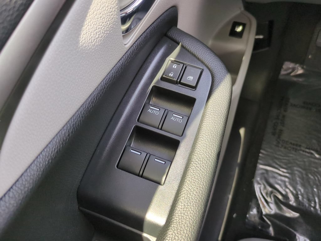Used 2021 Honda Pilot EX image 18