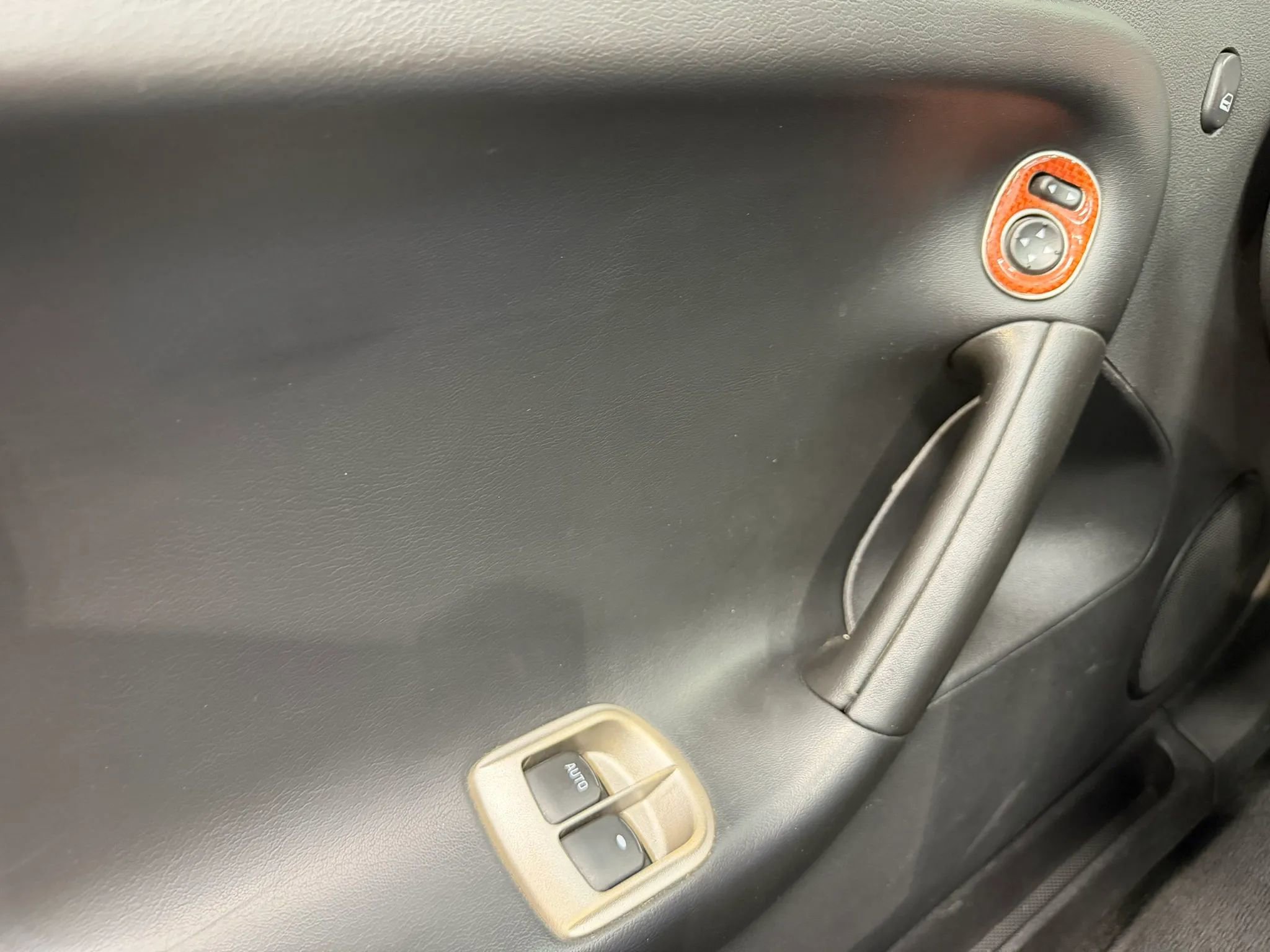 Used 2009 Pontiac Solstice Street Edition image 36