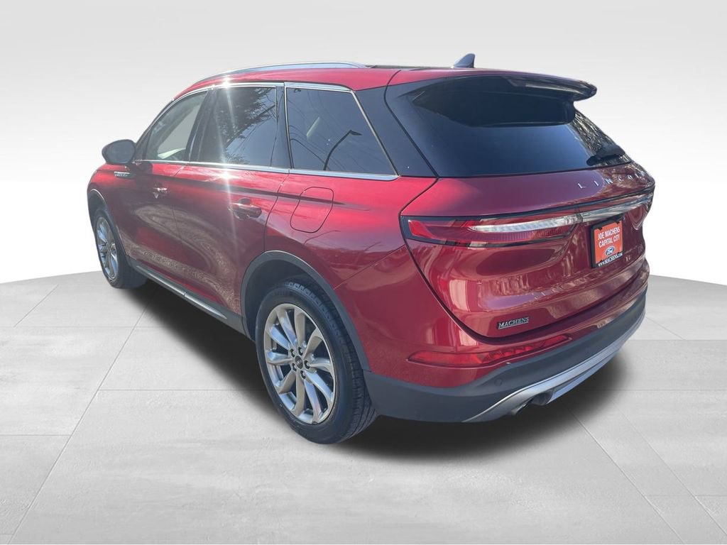 Used 2022 Lincoln Corsair AWD w/ Premium Package image 5