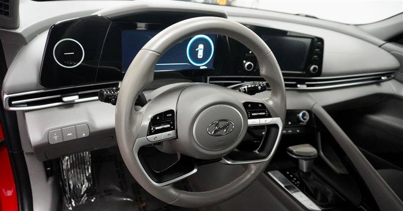 Used 2021 Hyundai Elantra SEL w/ Convenience Package image 11