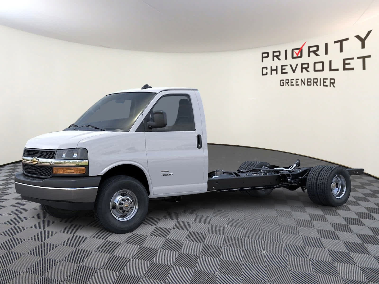 New 2025 Chevrolet Express 3500 w/ Power Convenience Package RWD image 2