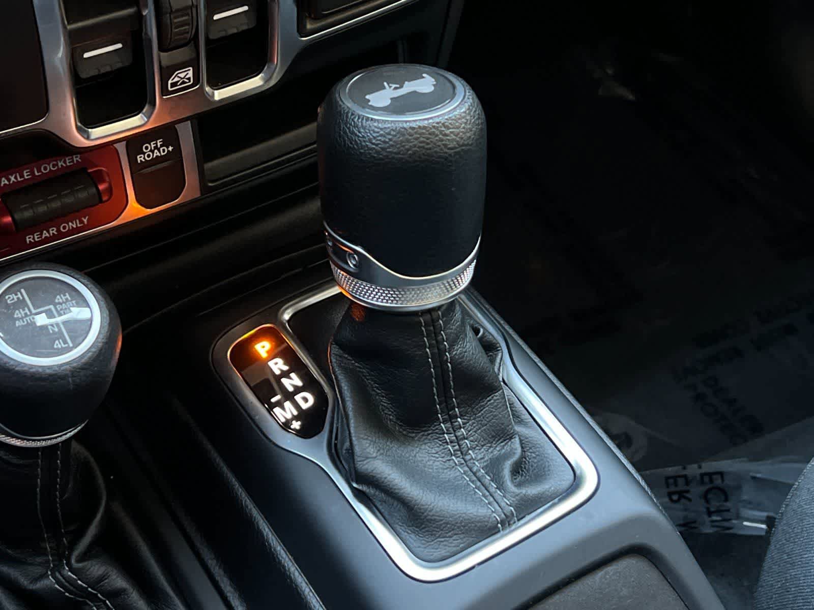 Used 2024 Jeep Wrangler Unlimited AWD/4WD image 21