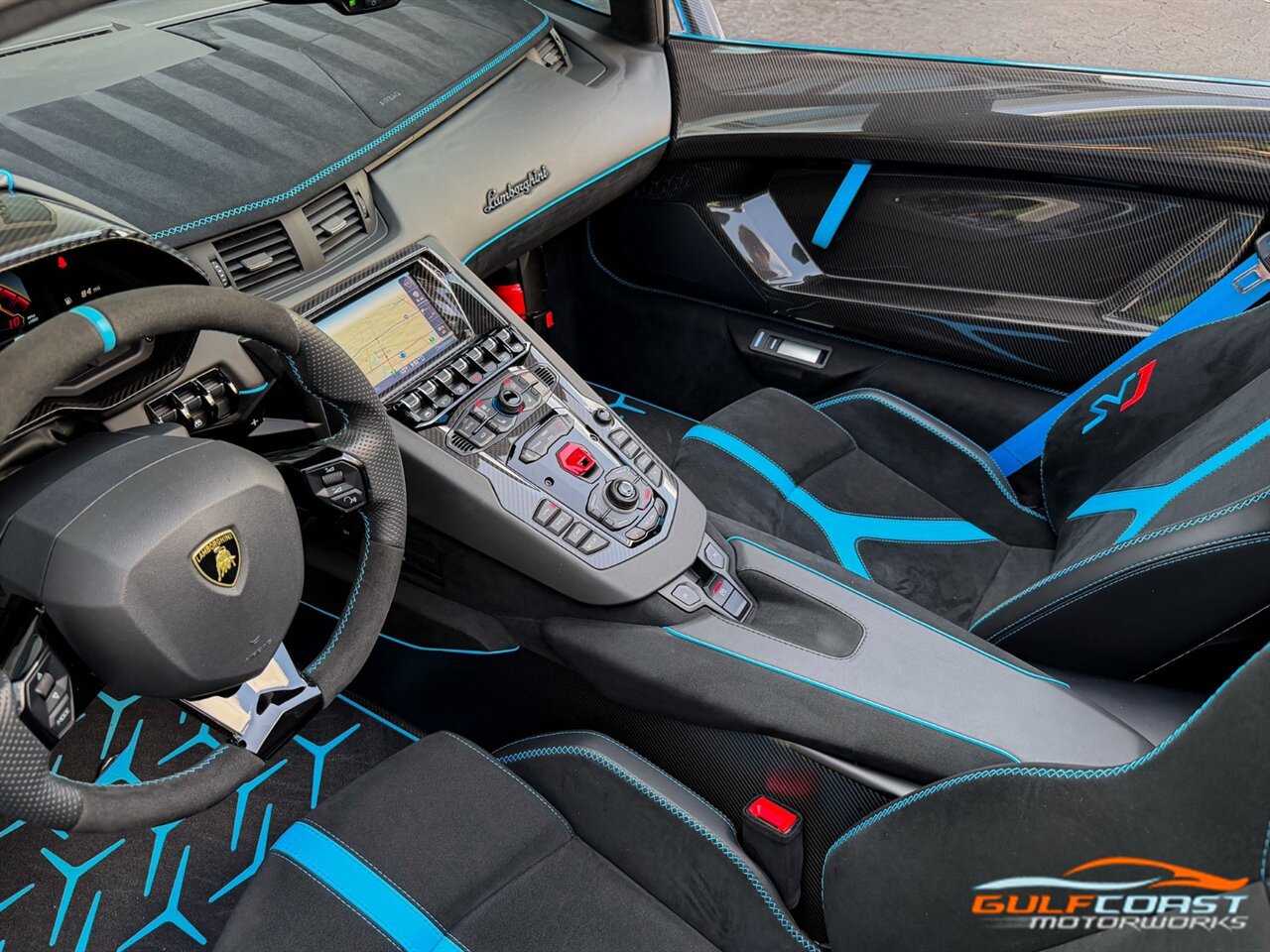 Used 2021 Lamborghini Aventador SVJ AWD/4WD image 15