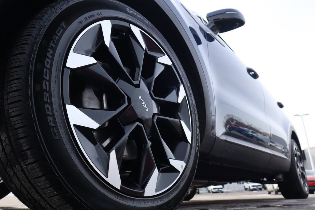 Used 2025 Kia Sorento SX image 11