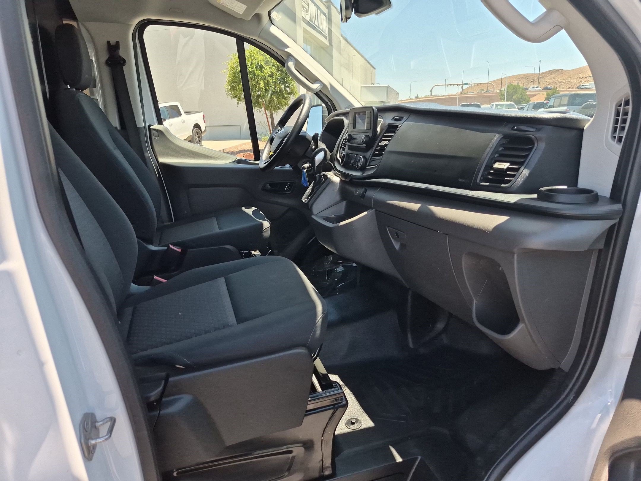 Used 2025 Ford Transit 250 Low Roof w/ Exterior Upgrade Package RWD image 27