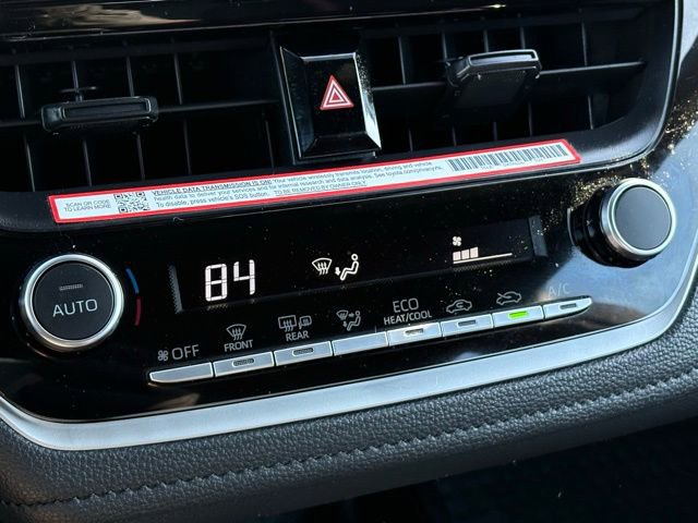 Used 2025 Toyota Corolla SE w/ Convenience Package image 16