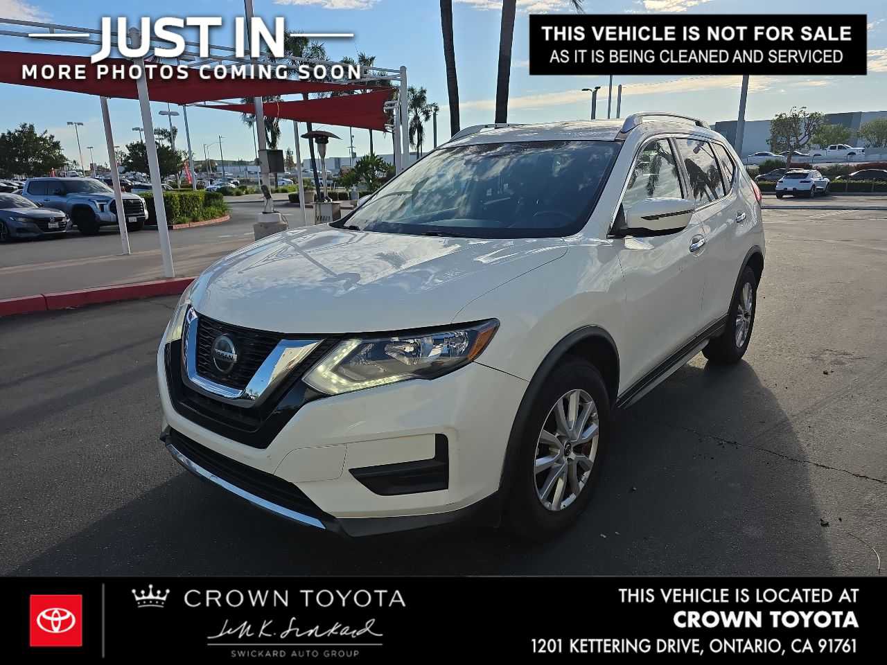 Used 2019 Nissan Rogue SV image 1