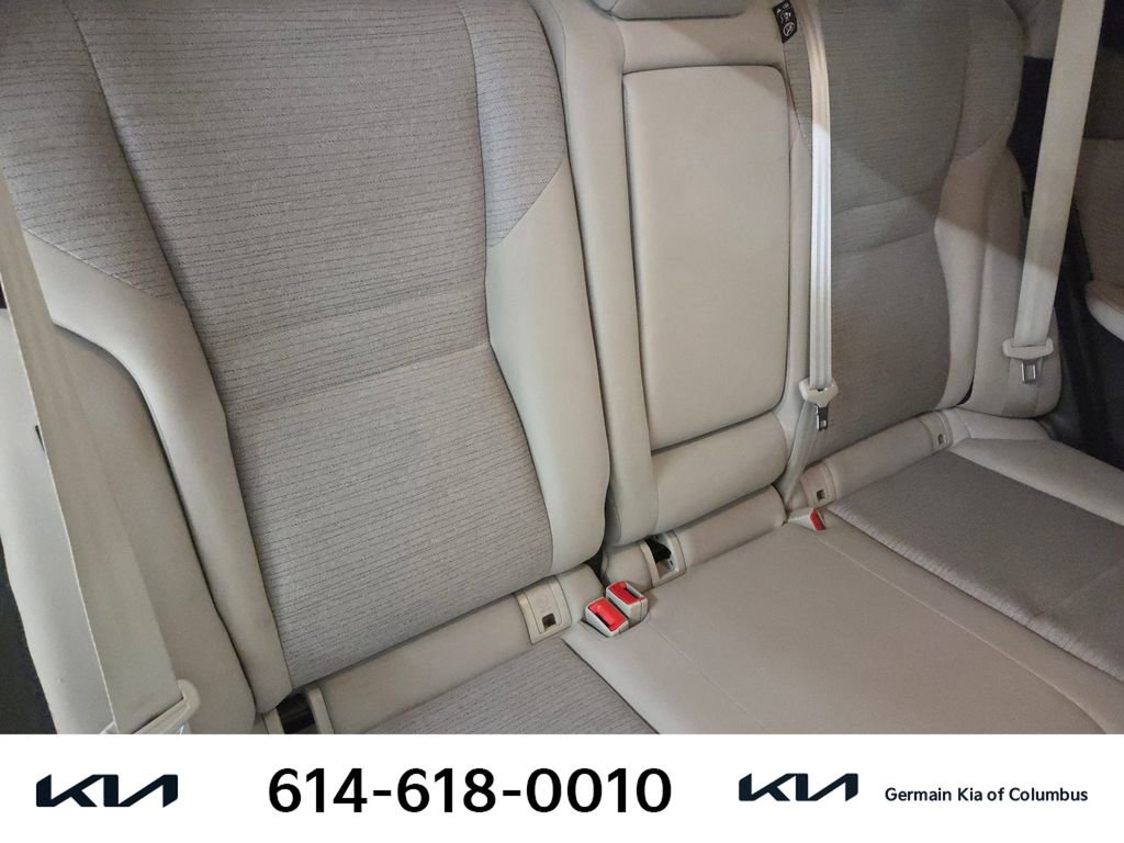 Used 2023 Nissan Rogue SV AWD/4WD image 18