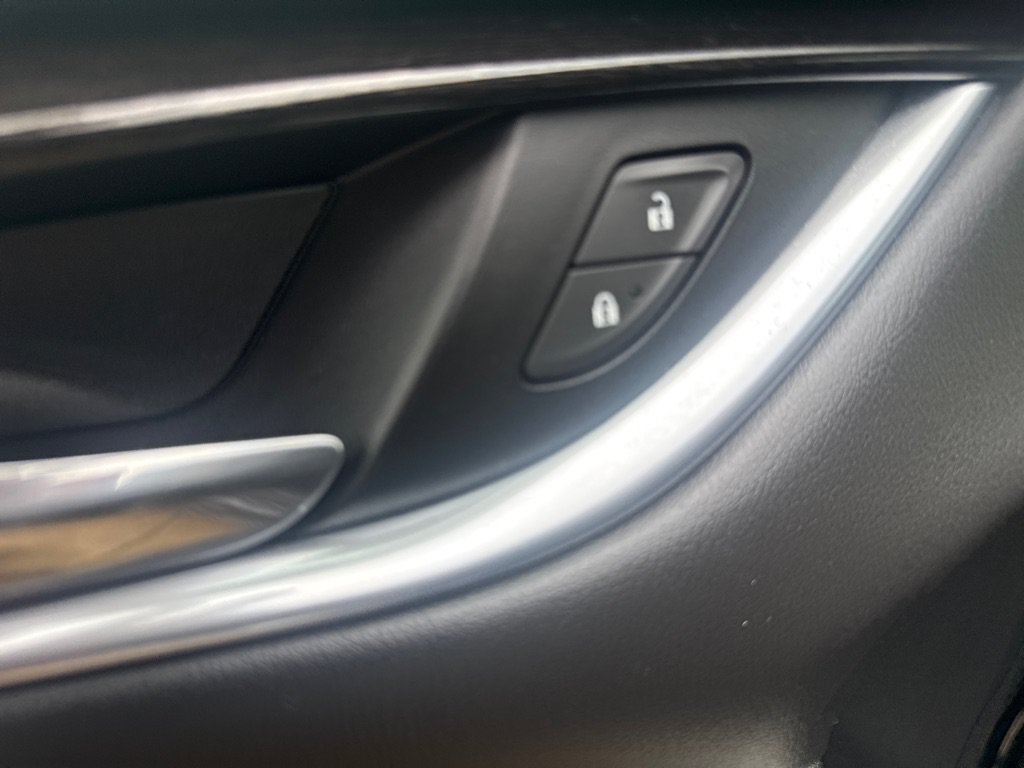 Used 2019 Buick LaCrosse Essence w/ Sun and Shade Package AWD/4WD image 21