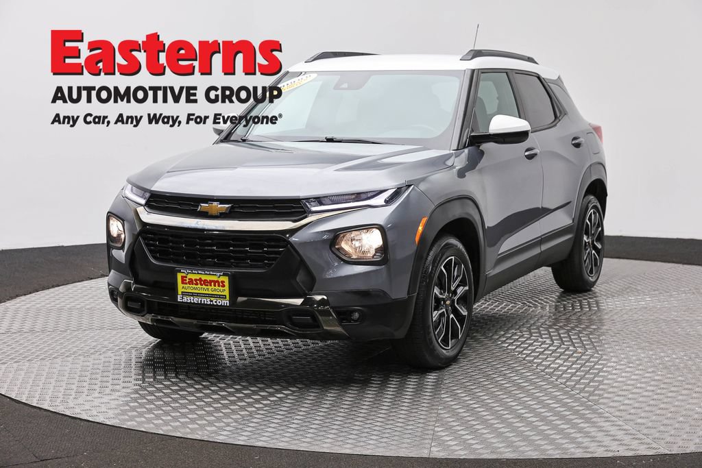 Used 2021 Chevrolet TrailBlazer ACTIV w/ Convenience Package FWD image 1