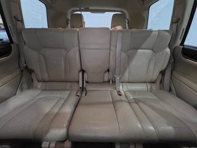 Used 2016 Lexus LX 570 4WD w/ Luxury Package image 15