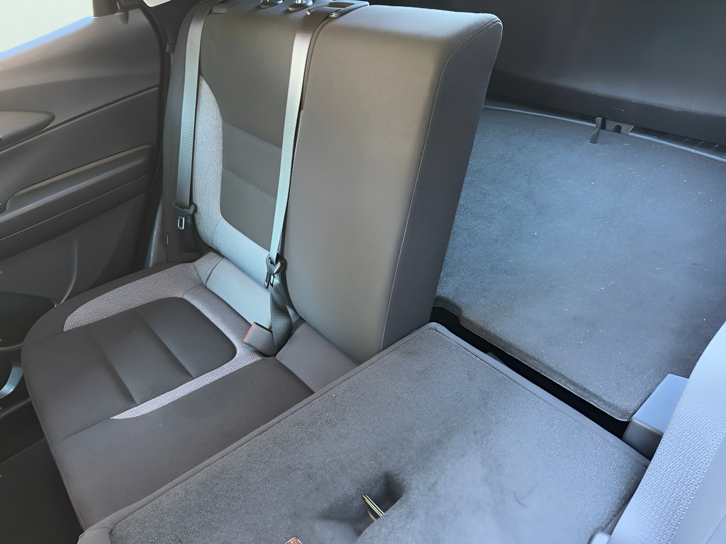 Used 2025 Chevrolet TrailBlazer LT FWD image 38