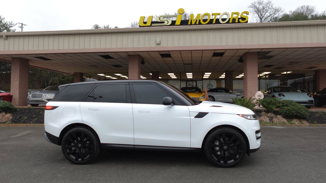 Used 2017 Land Rover Range Rover Sport HSE image 2