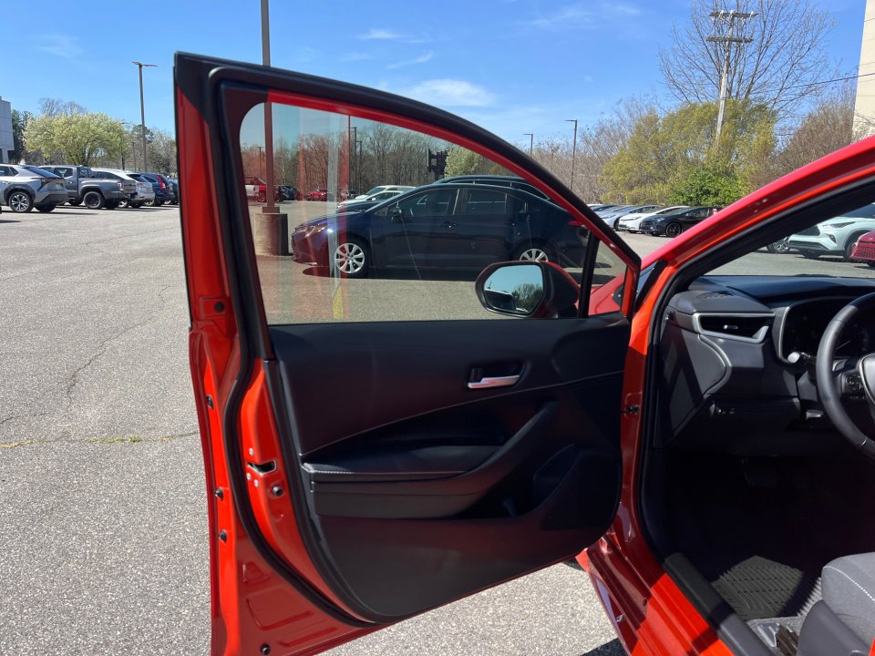 Certified 2025 Toyota Corolla SE image 35