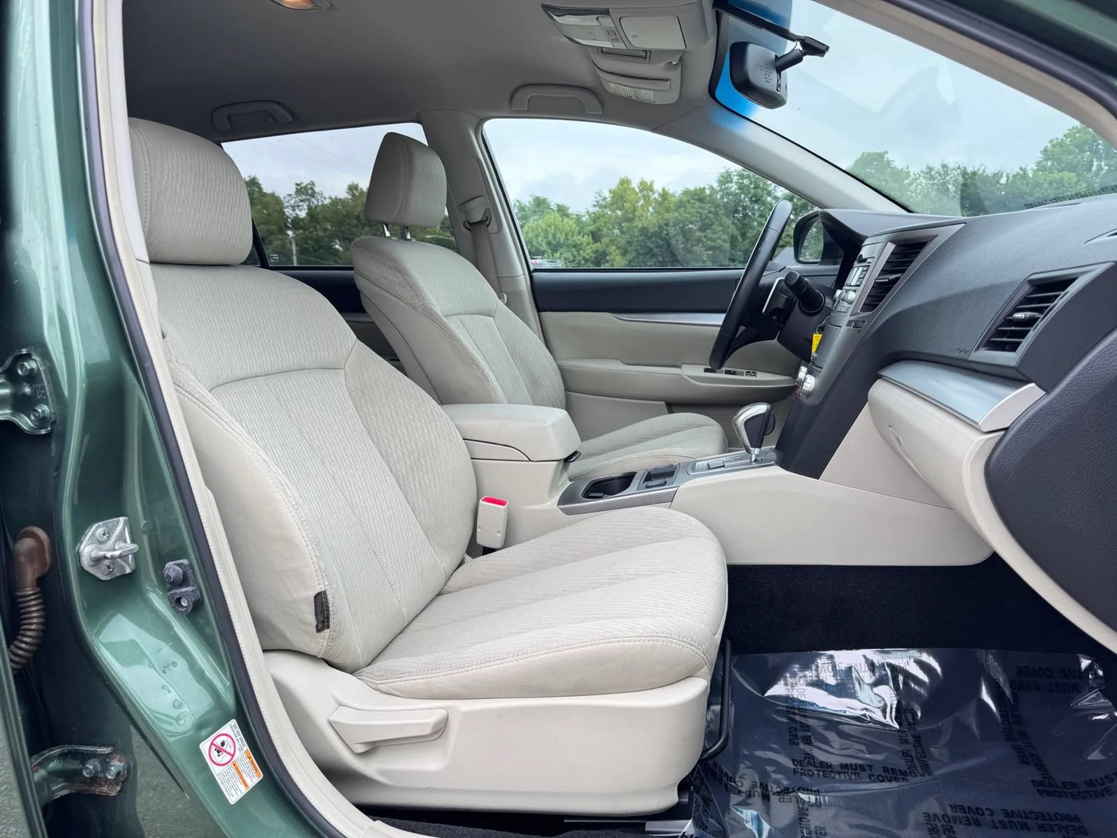 Used 2011 Subaru Outback 2.5i Premium w/ All-Weather Pkg AWD/4WD image 23