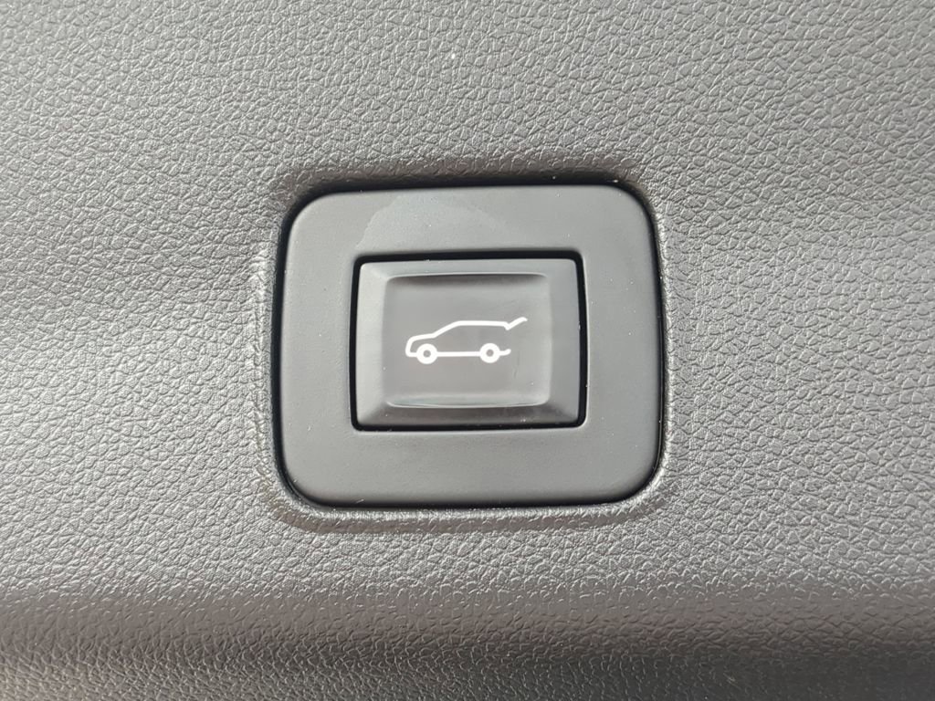 Used 2021 Chevrolet TrailBlazer ACTIV w/ Sun and Liftgate Package image 10