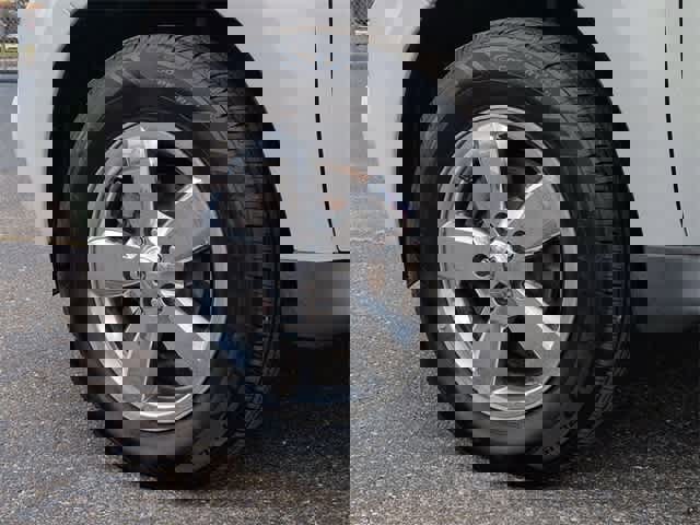 Used 2010 Ford Escape Limited image 14