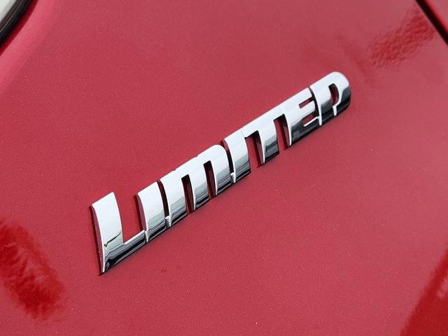 Used 2026 Toyota Tundra Limited w/ Power Package image 8