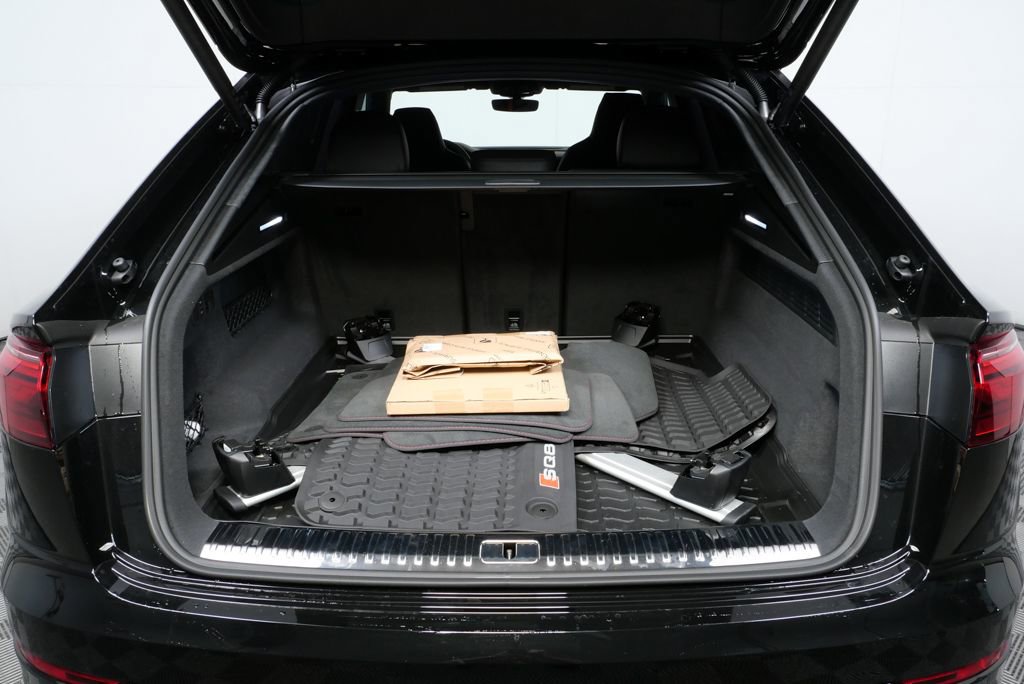 New 2026 Audi SQ8 Prestige image 30