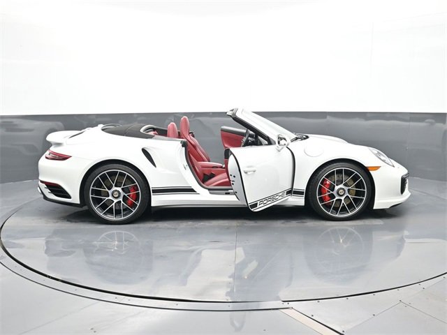 Used 2018 Porsche 911 Turbo image 29