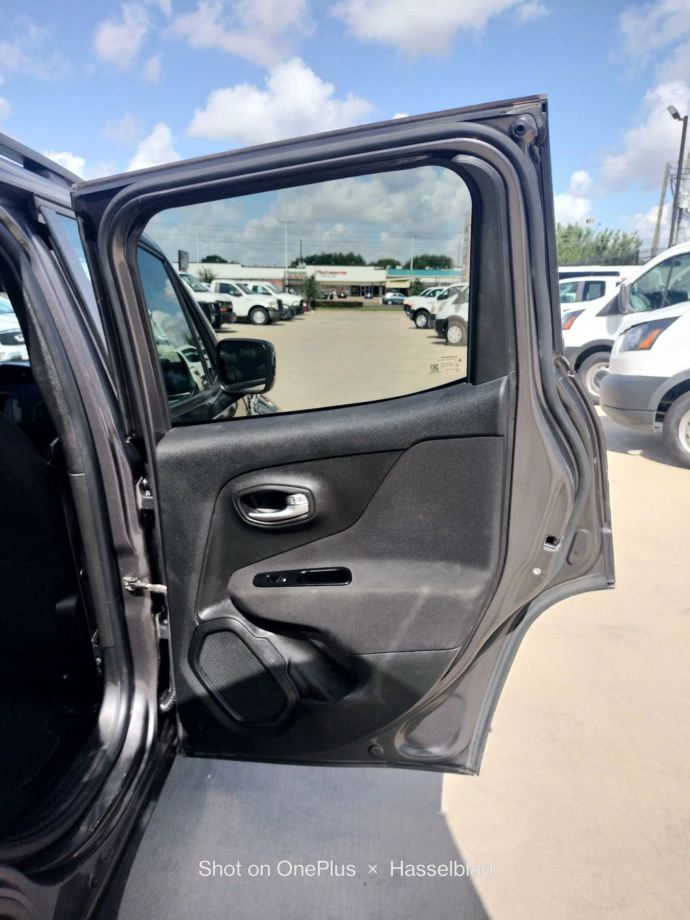 Used 2019 Jeep Renegade Latitude image 38