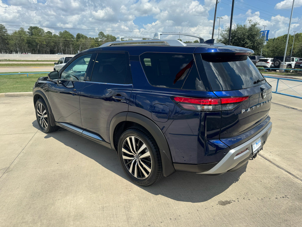 Used 2024 Nissan Pathfinder Platinum w/ Cargo Package FWD image 6