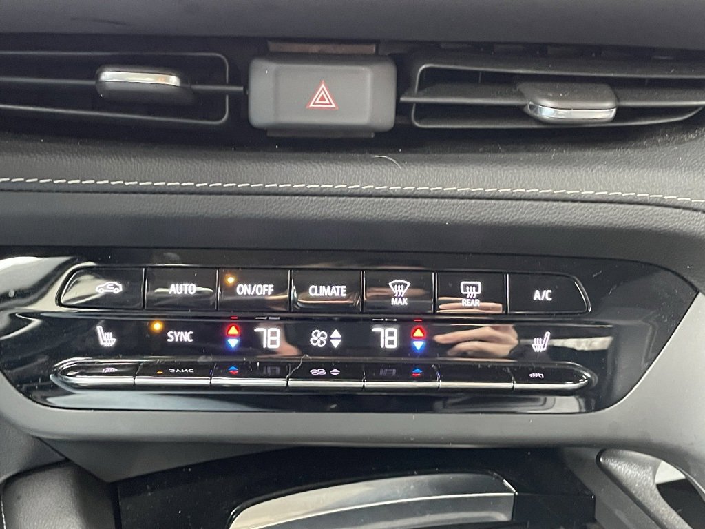 Certified 2023 Buick Envision Preferred w/ Sport Touring Package image 36