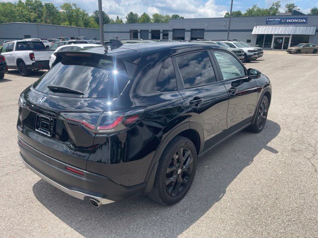 Used 2023 Honda HR-V Sport image 6