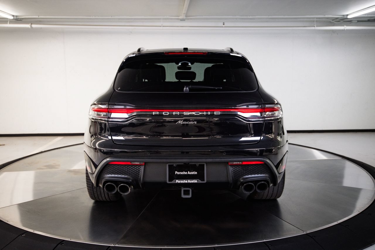 Certified 2023 Porsche Macan AWD/4WD image 6