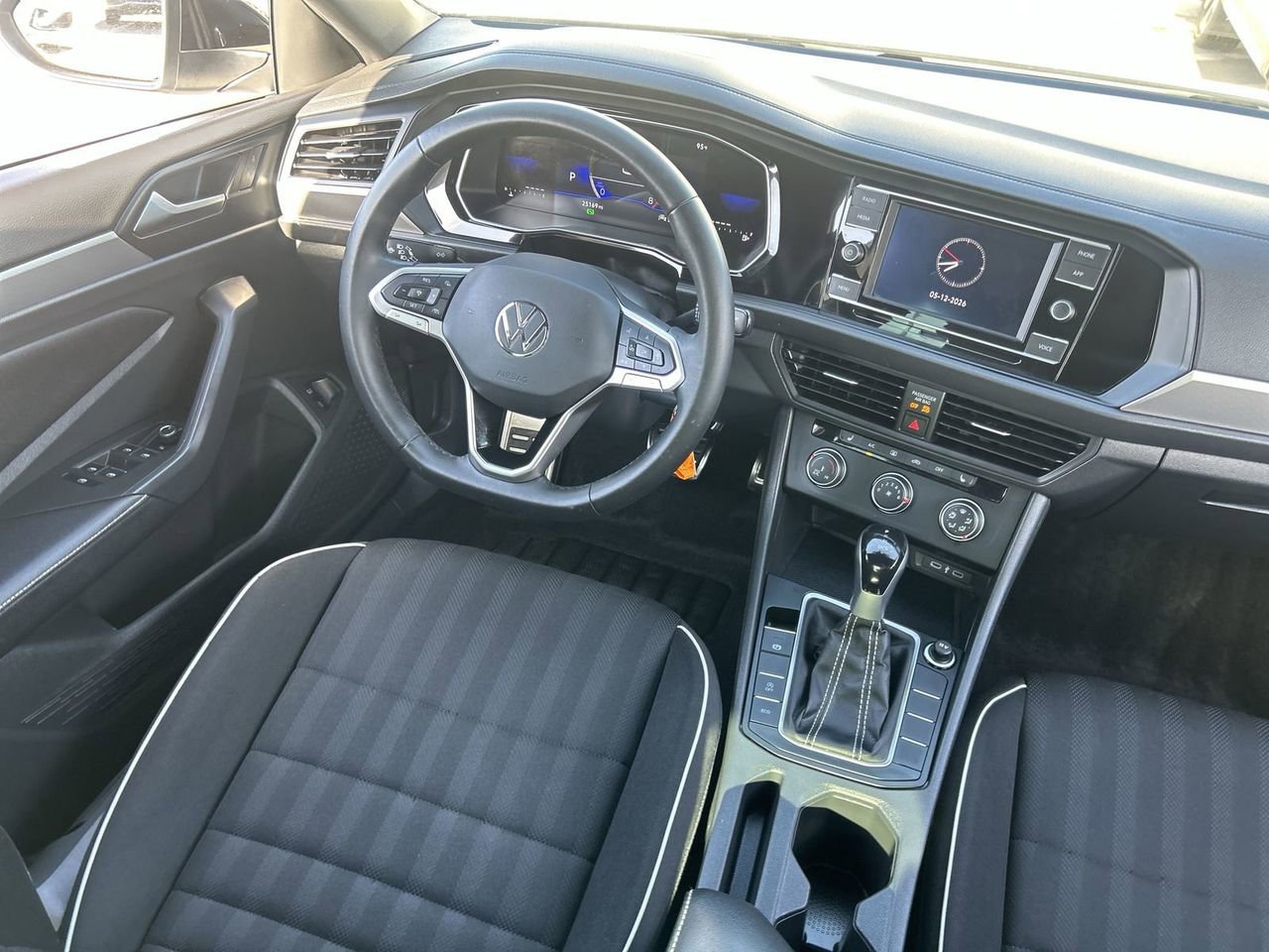 Certified 2024 Volkswagen Jetta Sport FWD image 11