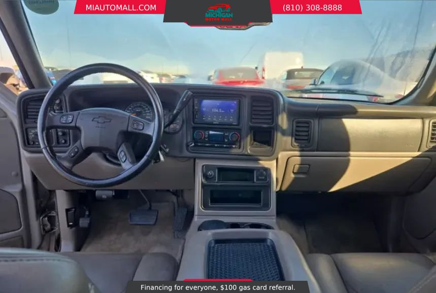 Used 2005 Chevrolet Tahoe Z71 w/ Preferred Equipment Group image 8