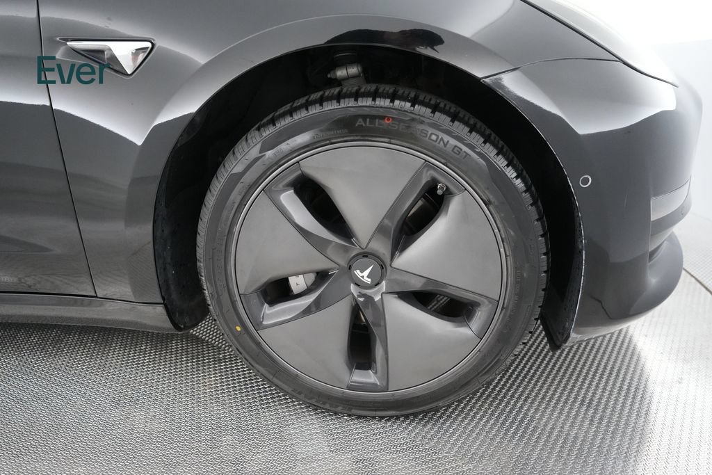 Used 2018 Tesla Model 3 Mid Range RWD image 9
