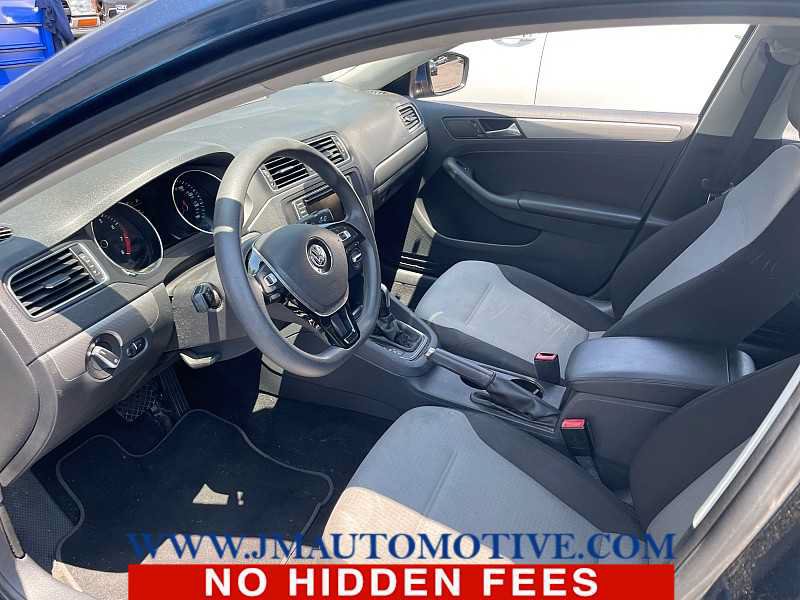 Used 2017 Volkswagen Jetta S FWD image 2