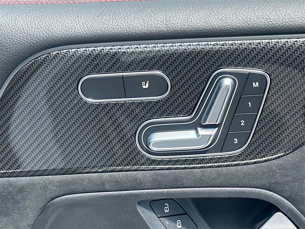 New 2026 Mercedes-Benz GLB 35 AMG 4MATIC image 17