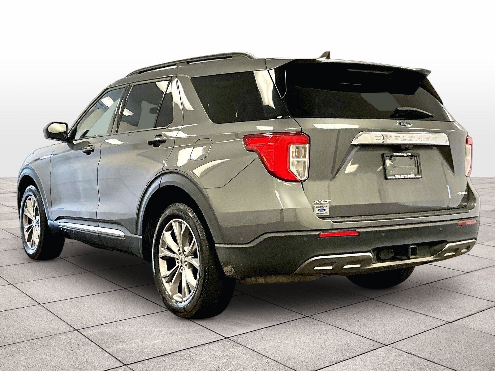 Used 2023 Ford Explorer XLT w/ Equipment Group 202A image 10