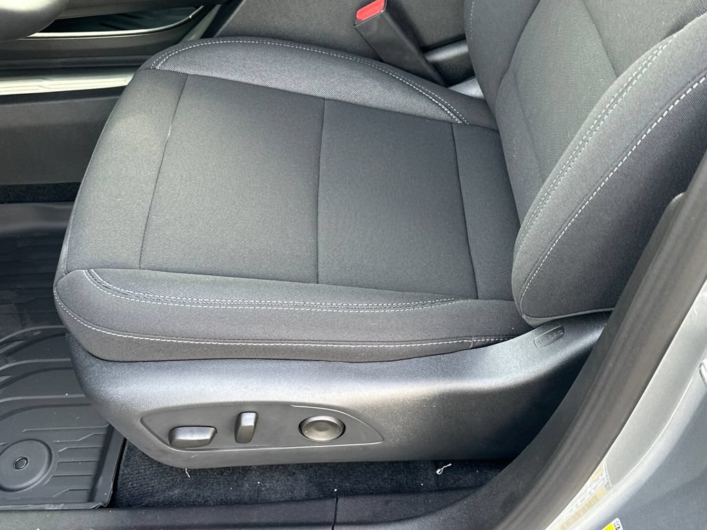 New 2026 Chevrolet Equinox EV LT w/ Comfort Package FWD image 12